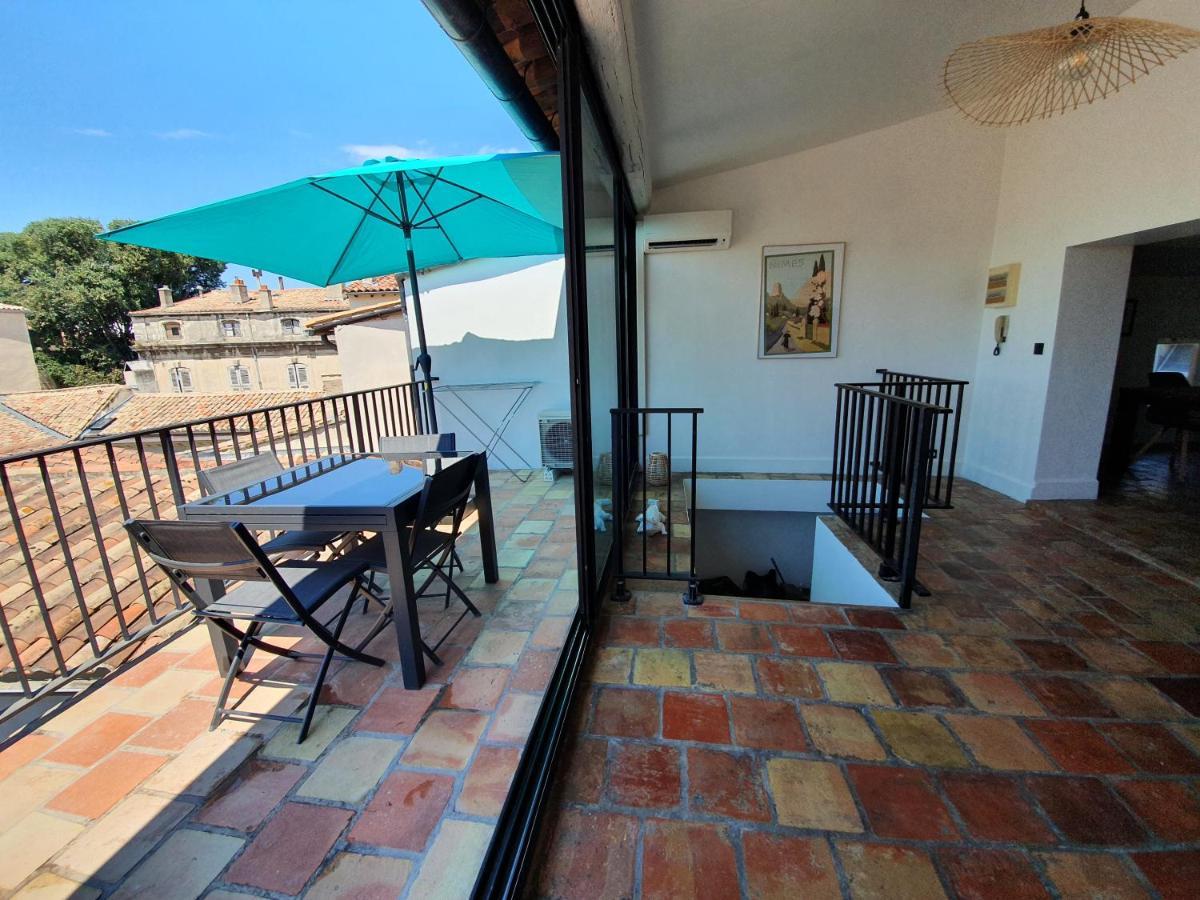 Au Coeur Du Centre Historique - Immeuble Classe - Terrasse - Climatise ニーム エクステリア 写真